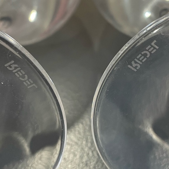 Riedel Crystal Pinot Nebbiolo Wine Grape Glasses Set of 2. - Picture 10 of 10